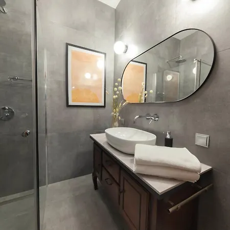 Rest - Elizy Orzeszkowej 10 - Hala Garazowa - Self Check-in 24h