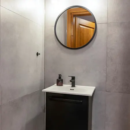 Apartment Rest - Elizy Orzeszkowej 10 - Hala Garazowa - Self Check-in 24h
