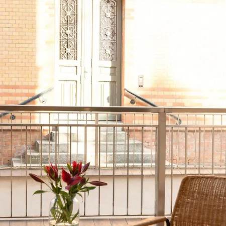 Rest - Elizy Orzeszkowej 10 - Hala Garazowa - Self Check-in 24h Apartman