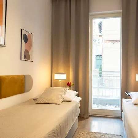 Apartment Rest - Elizy Orzeszkowej 10 - Hala Garazowa - Self Check-in 24h Poznan