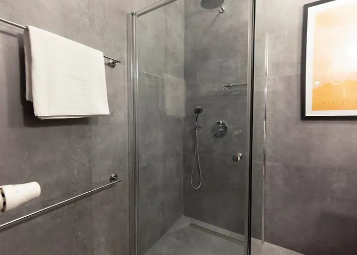 Rest - Elizy Orzeszkowej 10 - Hala Garazowa - Self Check-in 24h Apartman *